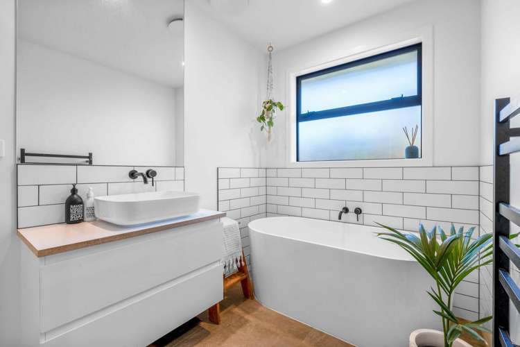 90 Obsidian Way Papamoa Beach_19