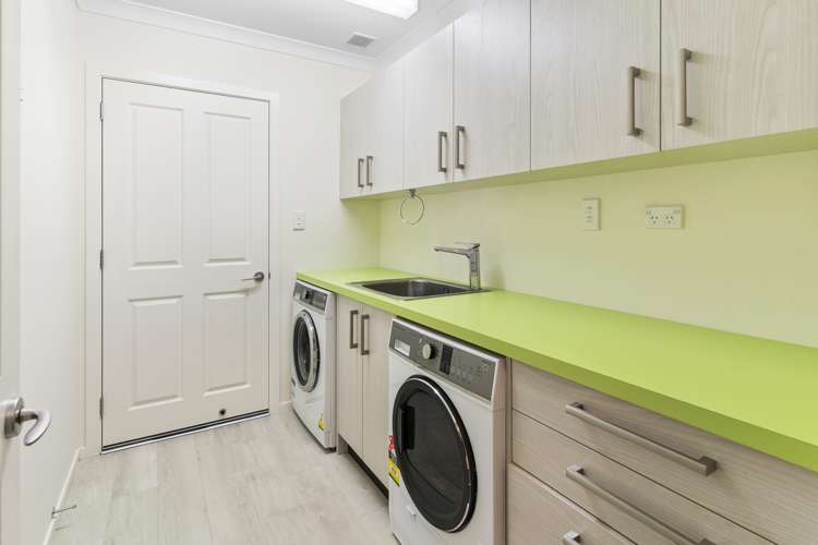 18 Feist Street Carterton_16