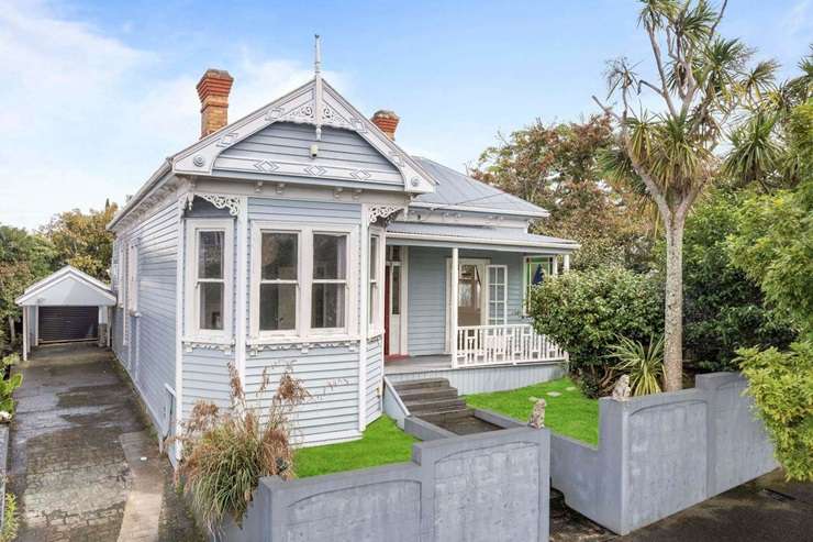 A bay villa on Leighton Street, in Auckland's Grey Lynn, sold under the hammer for $5.875m following a major renovation. Photo / Supplied