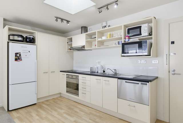 23/127 Molesworth Street Thorndon_4