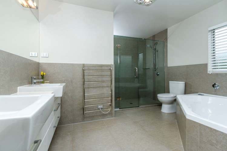 15 Kahikatea Close Campbells Bay_14