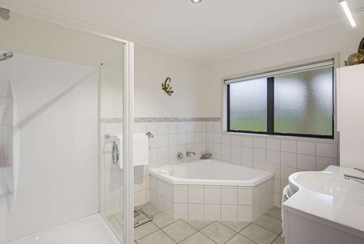53 Pohutukawa Drive Levin_11