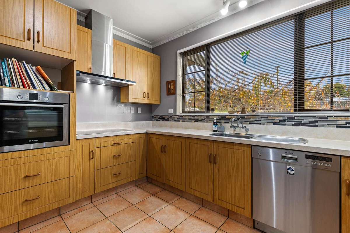 26B Uxbridge Street_2