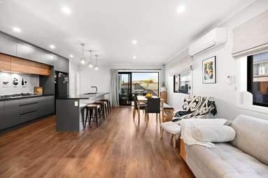 9 Earp Crescent_4