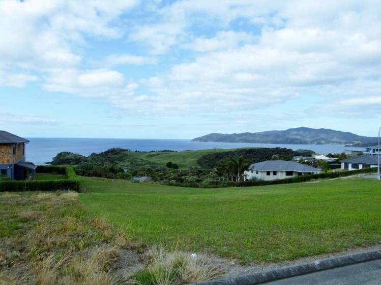 32 Eagles Way Cable Bay_12