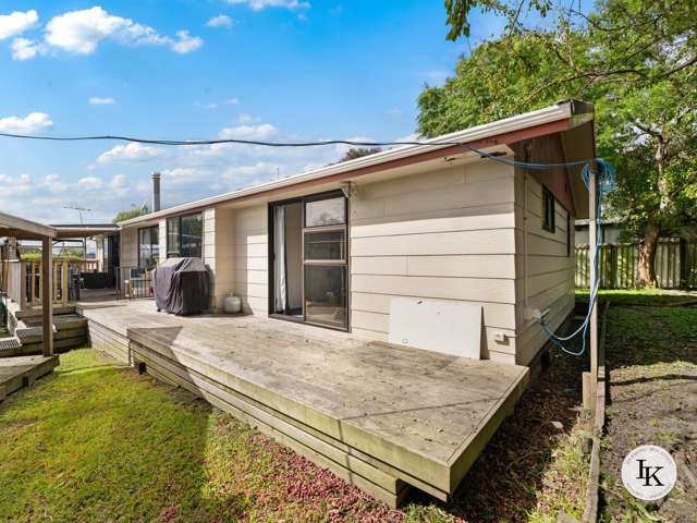 151 Boundary Road Clover Park_1