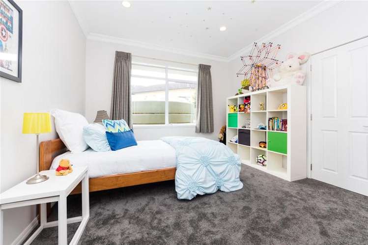 18 Regis Lane Flat Bush_11