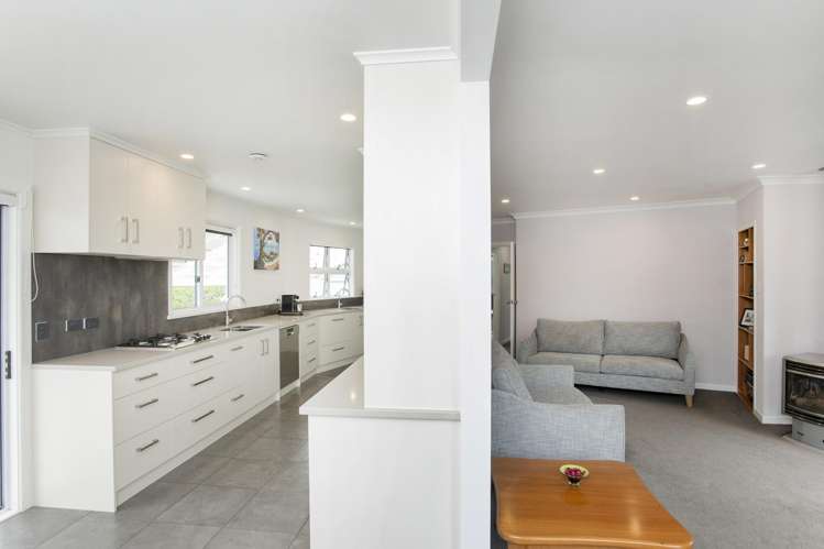 1057 Aberdeen Road Te Hapara_8
