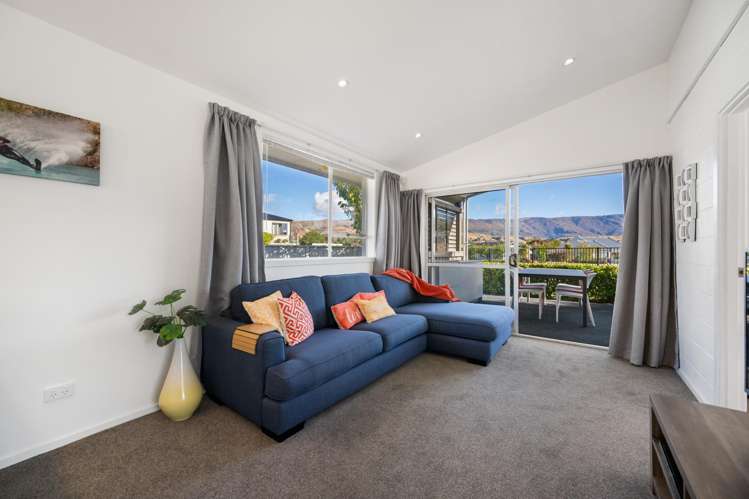 82 Molyneux Avenue_5