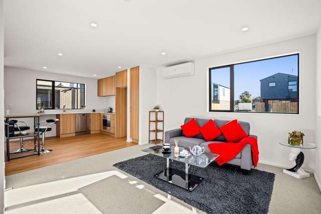 Ready to move-in ! Make us an offer!