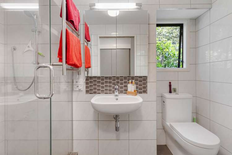 193 Whangaparaoa Road Red Beach_21