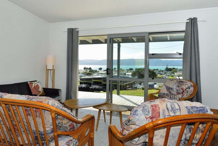 9 Seaview Drive Māhia Beach_2