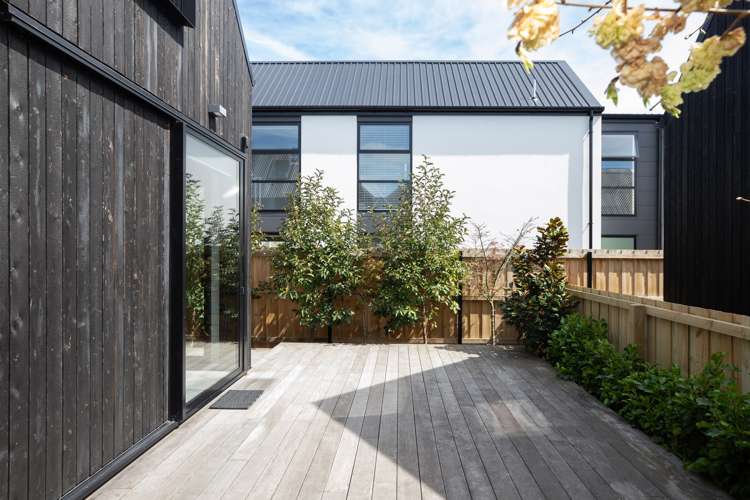 12b Hurley Street Christchurch Central_24