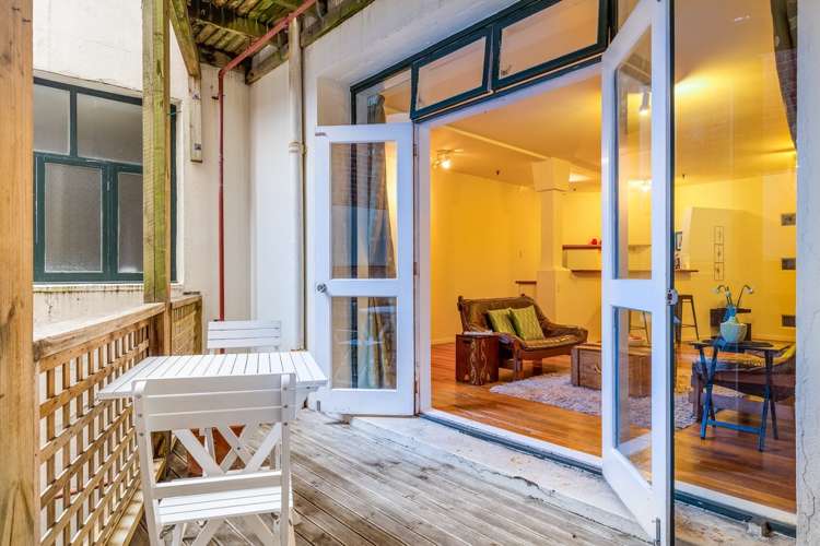 8d Egmont Street Te Aro_14