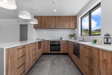 65 and 63 Oakum Road_4