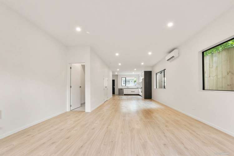 8/26 Parry Road_0