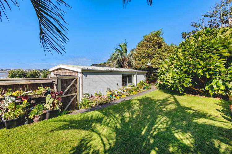 42 Octavius Place New Plymouth Central_21