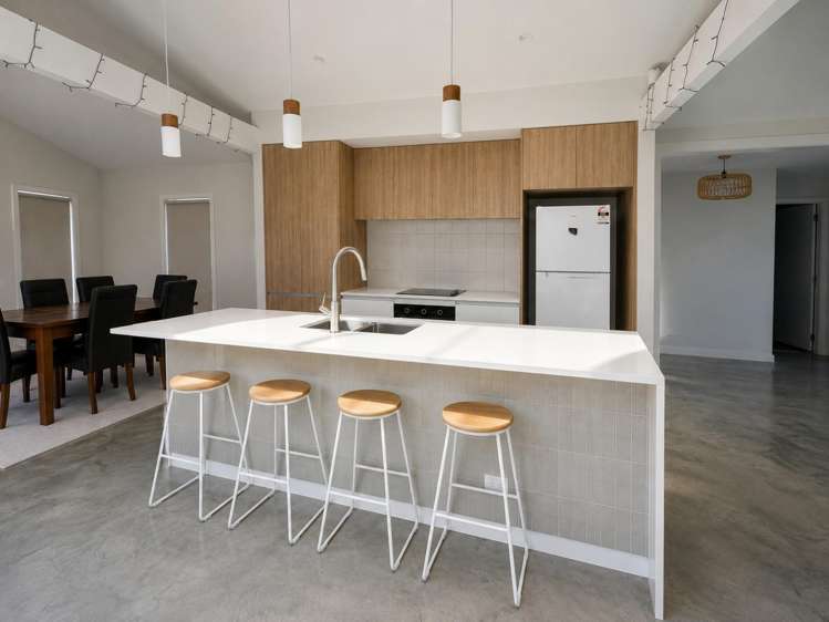 18 Tuatahi Ave 10754_2