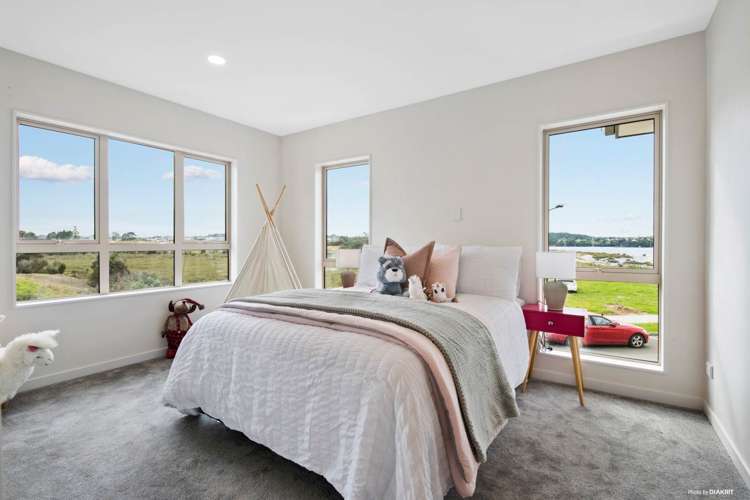 11 Treloar Crescent Hobsonville_15