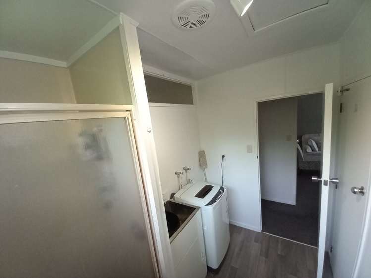 9 Clendon Court Roslyn_15