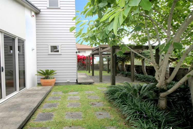 53 Coachman Drive Flat Bush_15