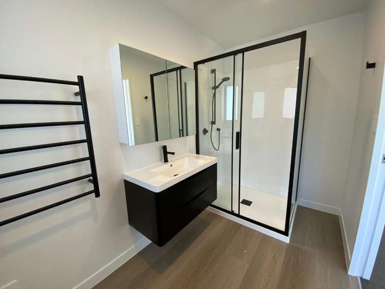 20/22 James Laurie Street 11401_5