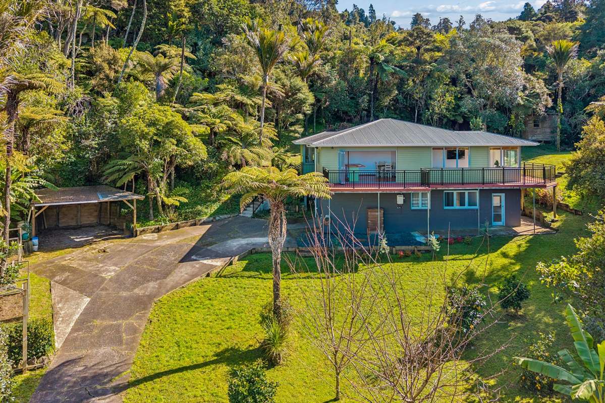 373 Huia Road_0
