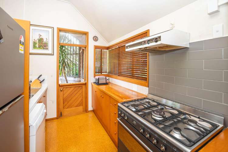 8 Cook Street Hamilton East_13