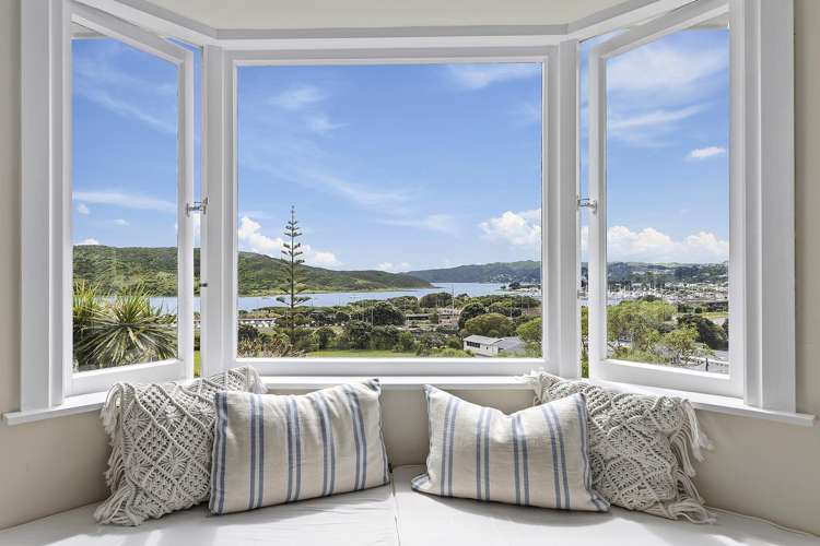 4A & 4B Whitianga View Paremata_17