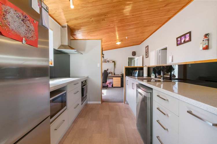 25 Goldie Street Pukehangi_4