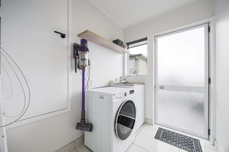 55 Triangle Road Massey_14