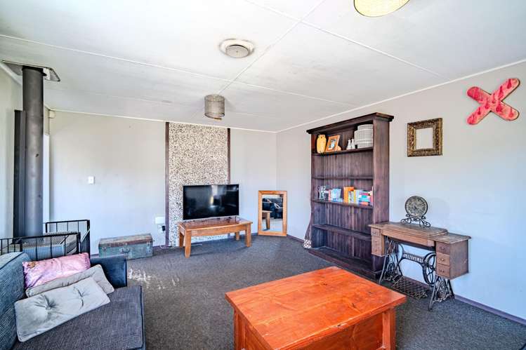 14 Stonehaven Street Flaxmere_3