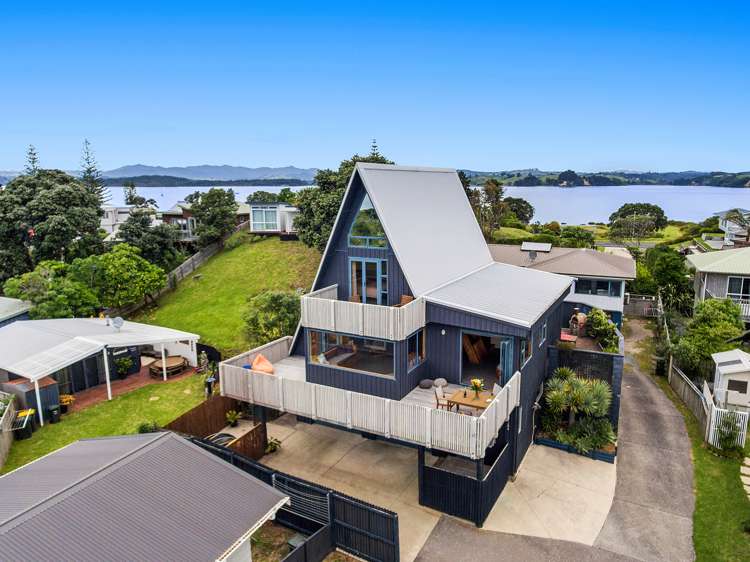 284 Ocean Road Ohope_32