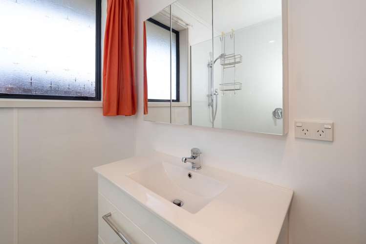 2/268 Wills Street Ashburton_6