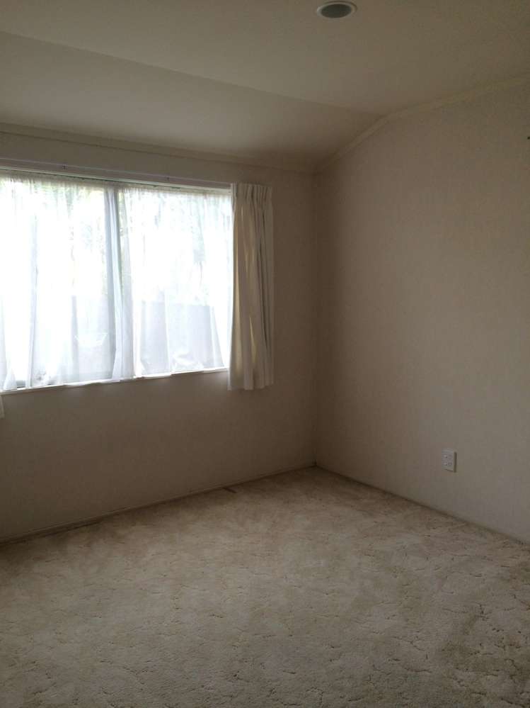 22 Abbotleigh Avenue Te Atatu Peninsula_14