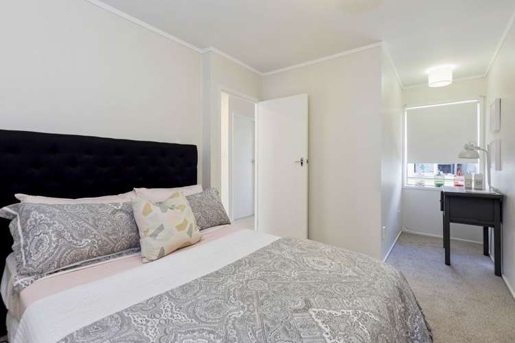 1/4 Inkerman Street 10051_7