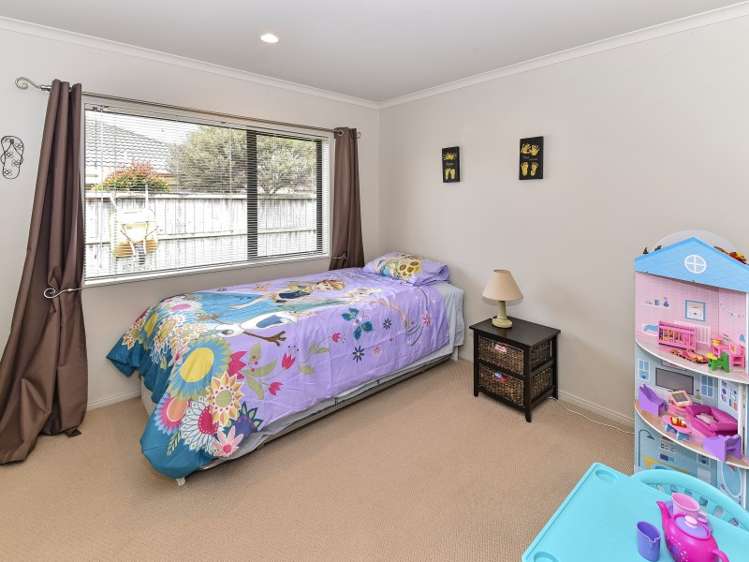 14 Turnberry Drive Wattle Downs_8