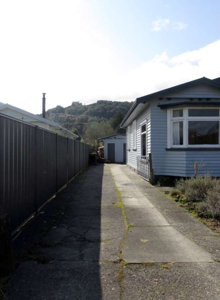 39 Dick Street Reefton_12