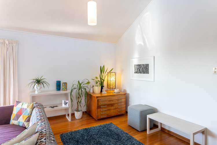 1/28 Martin Crescent Northcote_7