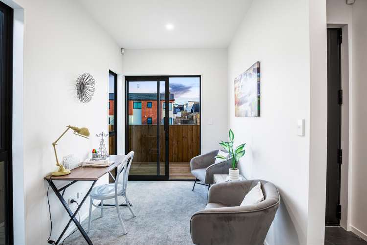 12 Taiororua Avenue Massey_8