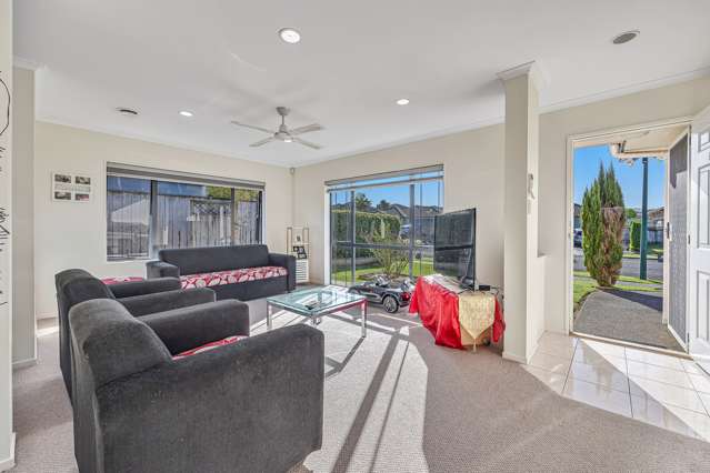 52 Magic Way Randwick Park_2