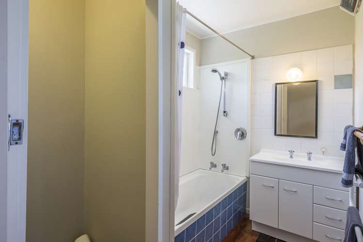 8 Ngaio Road Raumati Beach_15