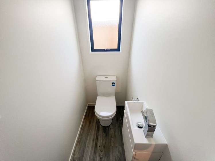 1/9 Raupo Street Bromley_12