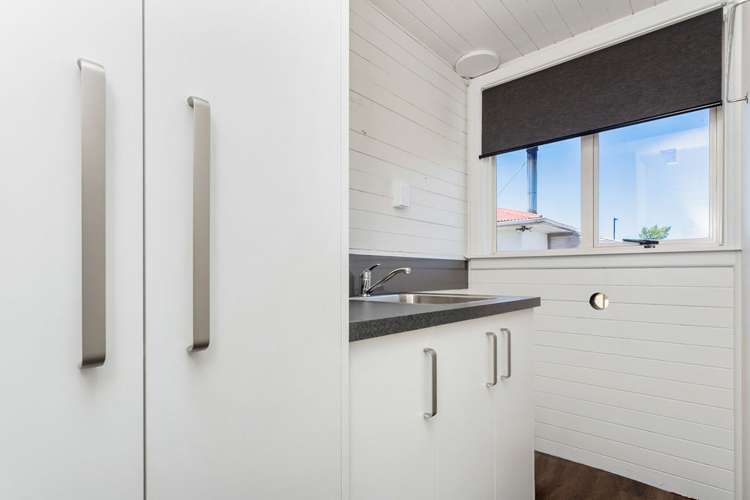 174 Breezes Road Aranui_11