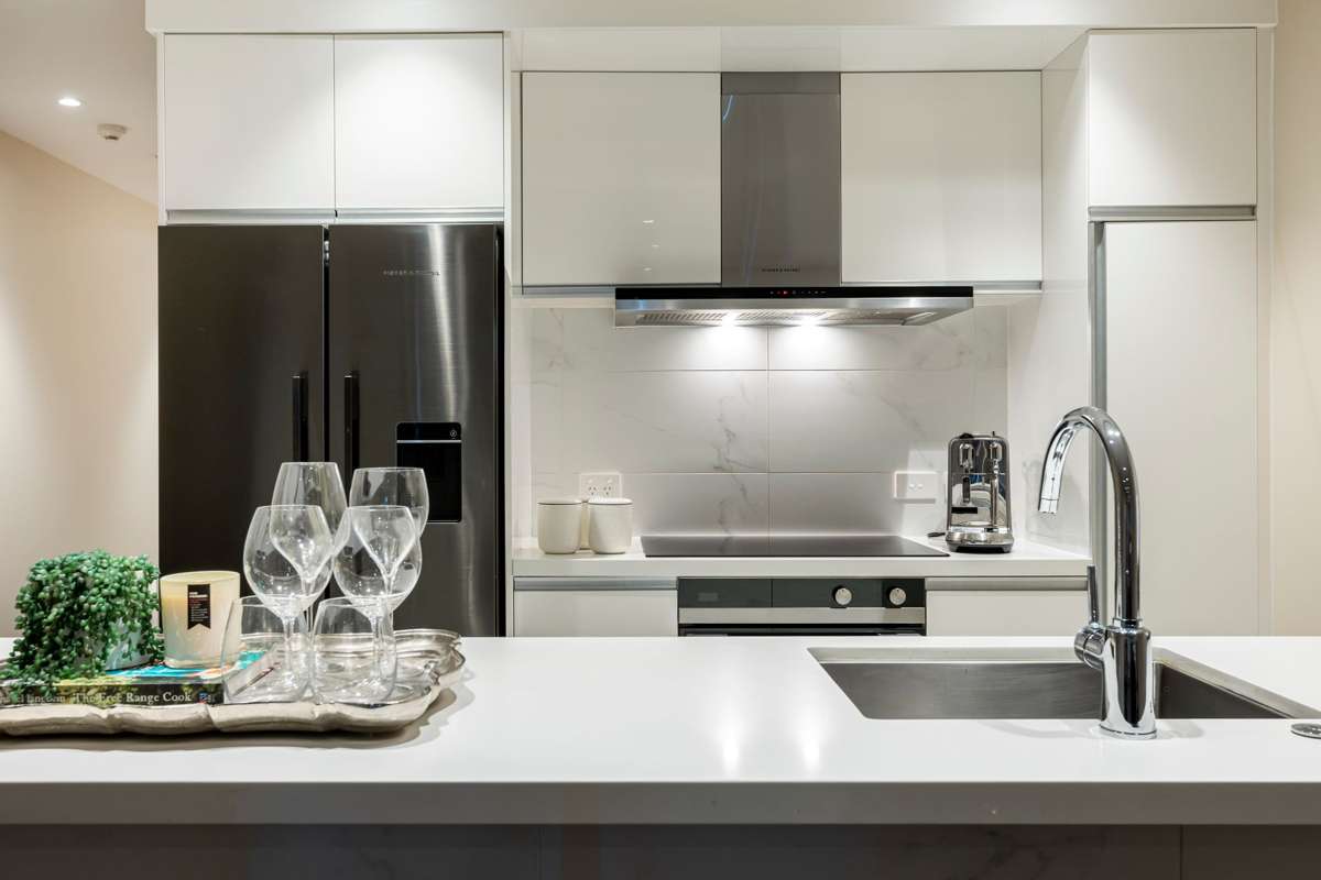 1017/41 Beach Road_1