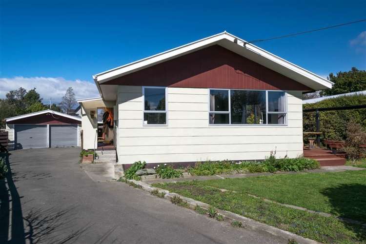 20 Rousehill Street Renwick_13