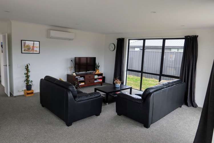 12 Hebbard Court Albert Town_2