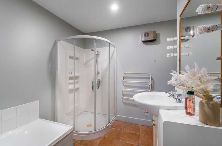 99 Loburn Terrace Road Loburn_16