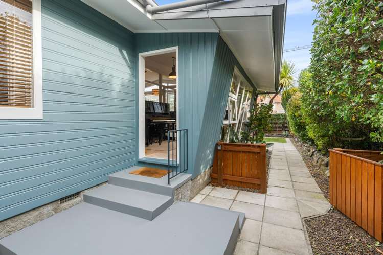 71 Main Road Redcliffs_20