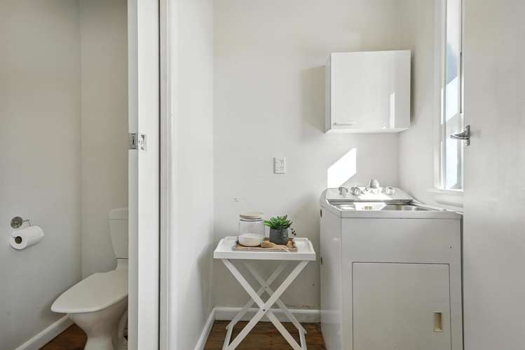 215 Greers Road Bryndwr_12